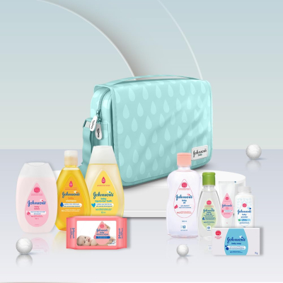 Johnson’s Baby Gift Pack with Pouch (9 Pieces)